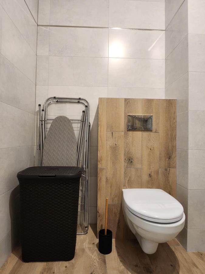 Dwa Jelonki, Ul Sciegiennego, Centrum, Garaz, Ogrodek Келце Екстериор снимка